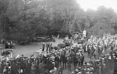 98236 Afbeelding van de historisch-allegorische optocht ter gelegenheid van het 25-jarig regeringsjubileum van H.M. ...